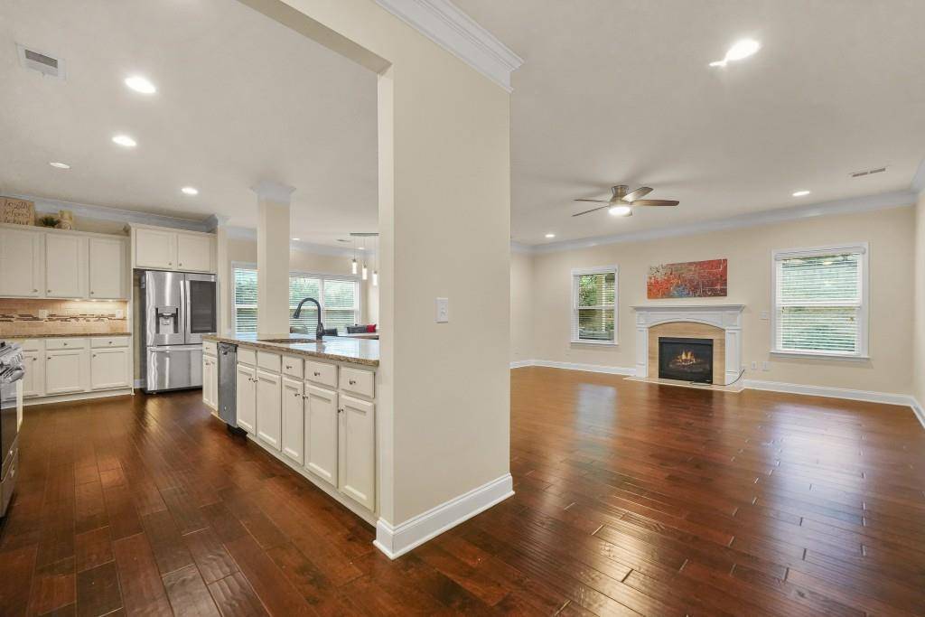 Atlanta, GA 30331,4435 Heatherwood DR