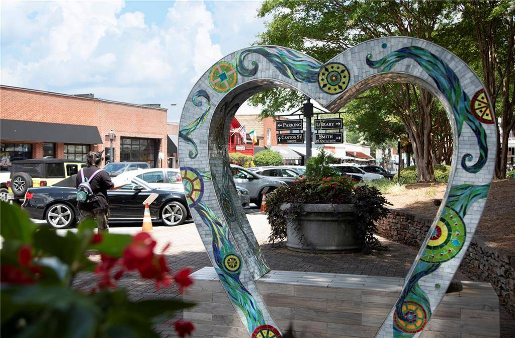 Roswell, GA 30075,121 Bridgecrest RD