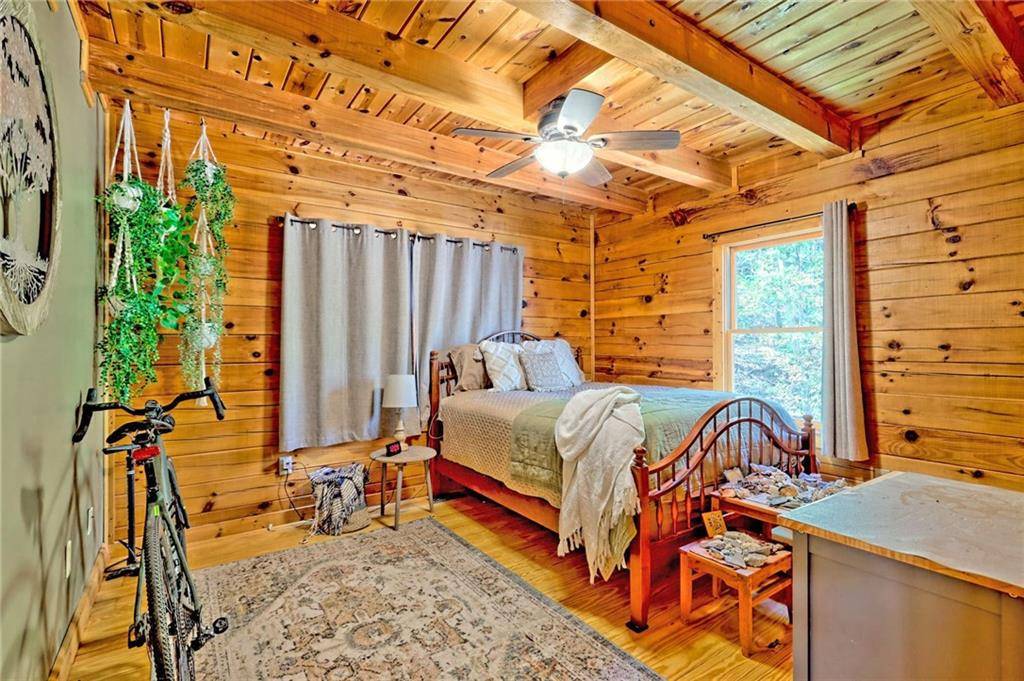 Toccoa, GA 30577,2146 Bend N Hickory RD