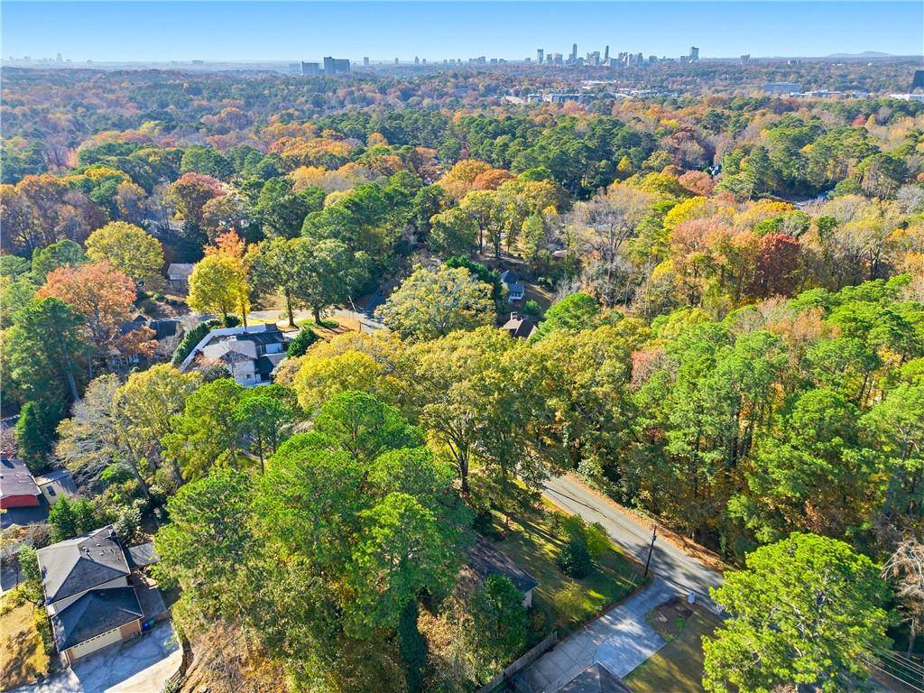 Atlanta, GA 30345,1692 Crestline DR