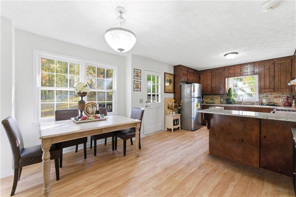 Canton, GA 30115,332 Pine Acres DR