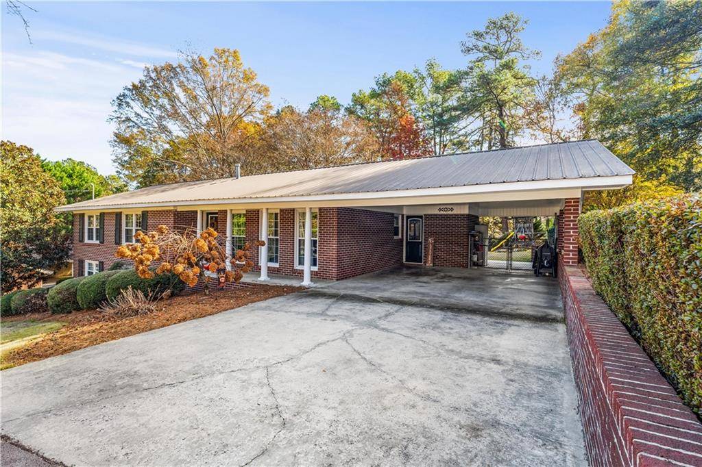 Calhoun, GA 30701,111 Meadow LN