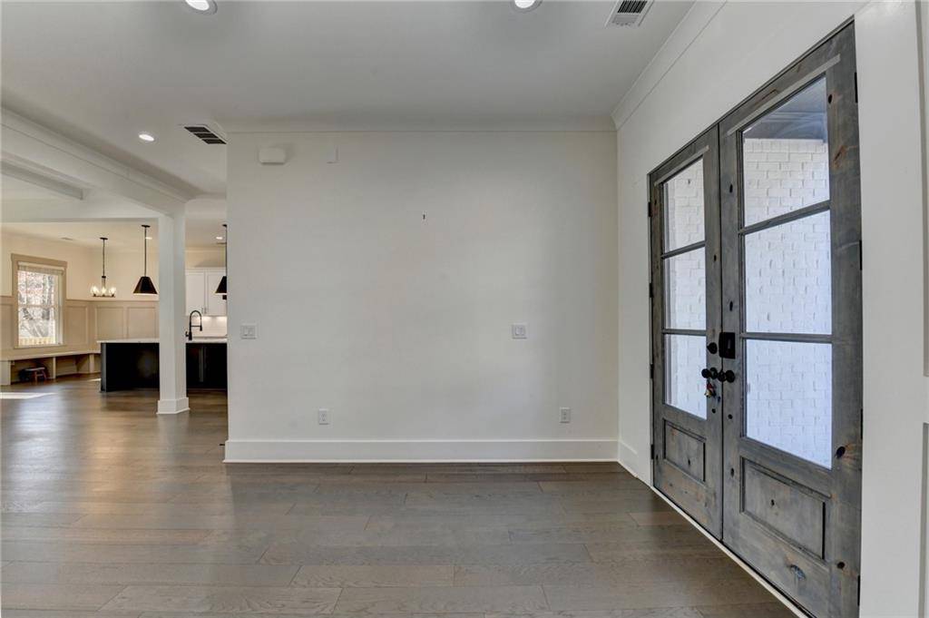 Buford, GA 30518,6181 Shoreland CIR