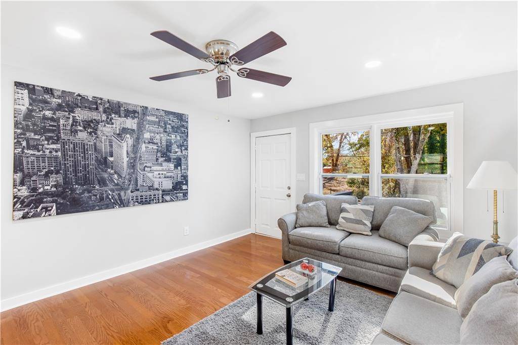 Atlanta, GA 30316,1934 Apache TRL SE