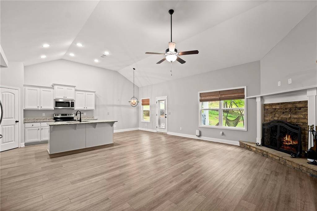 Pendergrass, GA 30567,65 Academy ST