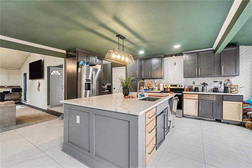 Douglasville, GA 30135,8608 Woodcreek CT