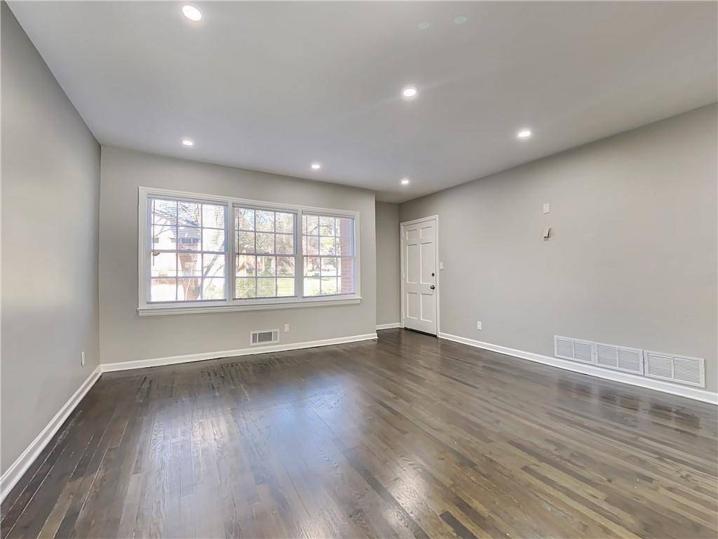 Atlanta, GA 30305,425 Lindbergh DR NE #E2