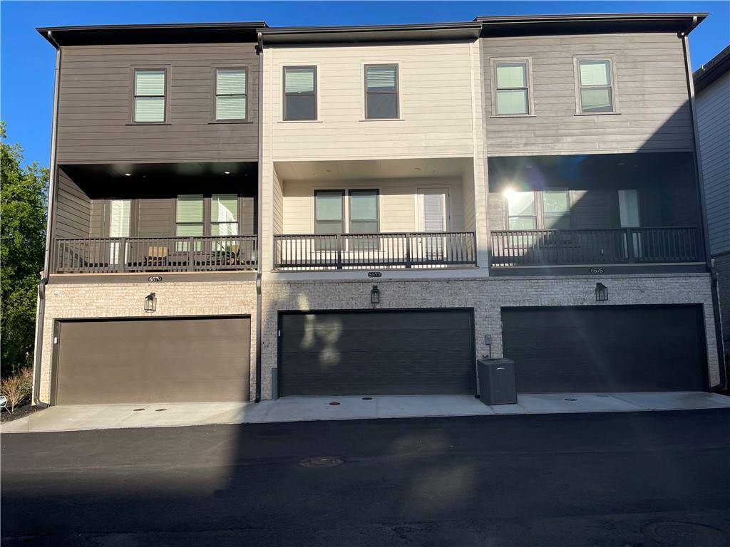 Atlanta, GA 30328,6577 Beacon DR