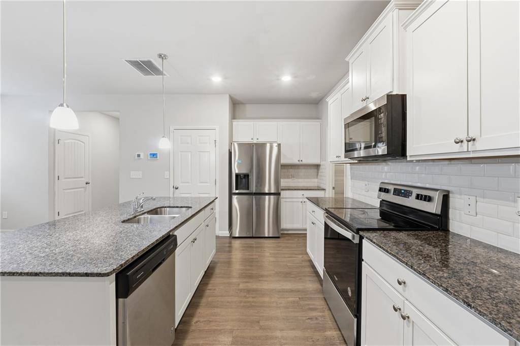 Douglasville, GA 30134,6615 Bluffview DR