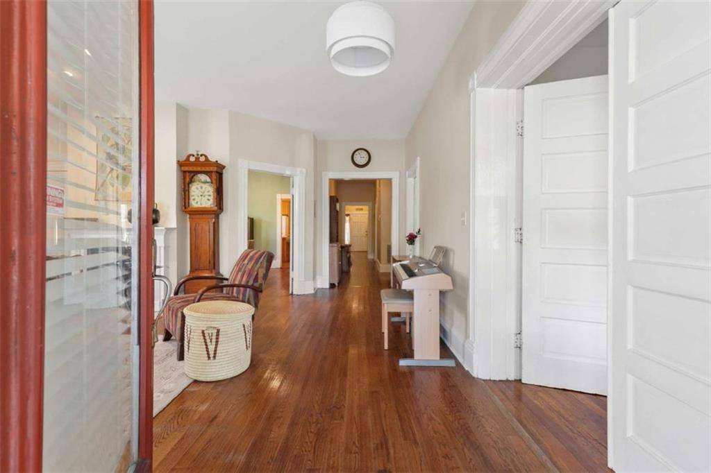 Atlanta, GA 30310,1092 OAK ST SW