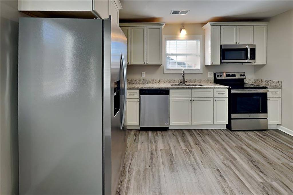 Flowery Branch, GA 30542,3747 Chesapeake Trace LN