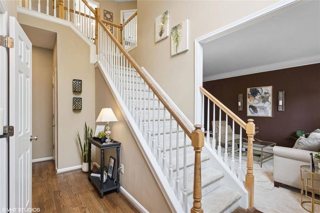 Roswell, GA 30076,230 BLUFF OAK DR