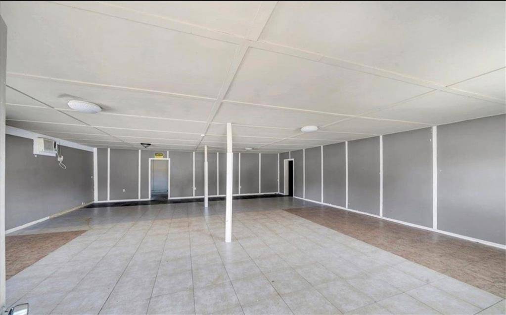 Hawkinsville, GA 31036,131 Jackson S