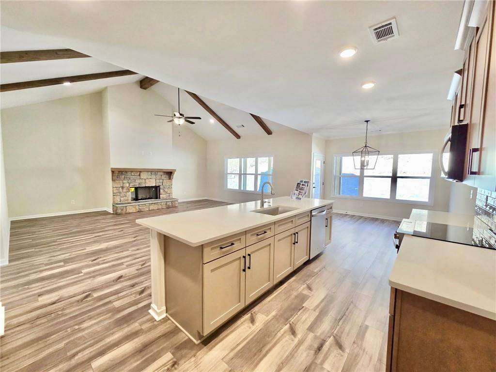 Waleska, GA 30183,122 Fort Gibson CT