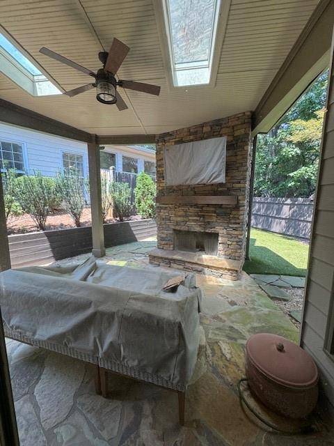 Alpharetta, GA 30022,315 Landing Entry