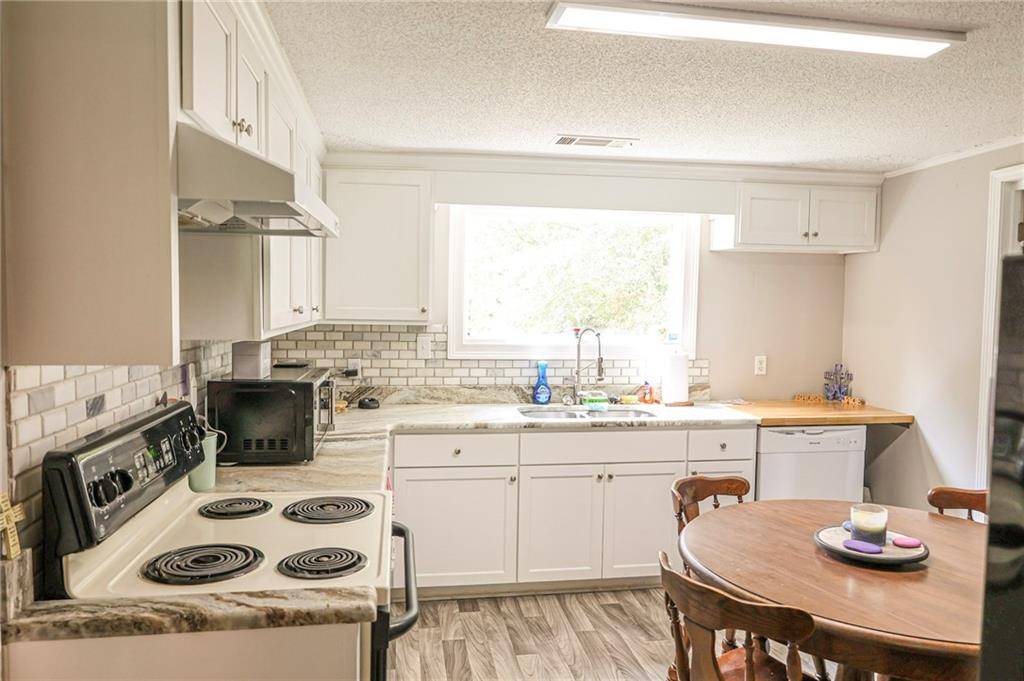 Clermont, GA 30528,6708 Clermont HWY