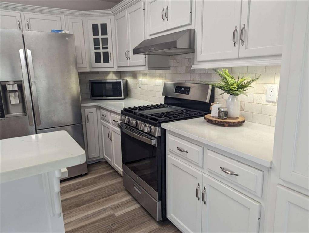 Sharpsburg, GA 30277,90 Spring Forest TRL