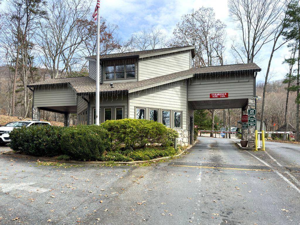 Jasper, GA 30143,353 TAMARACK DR