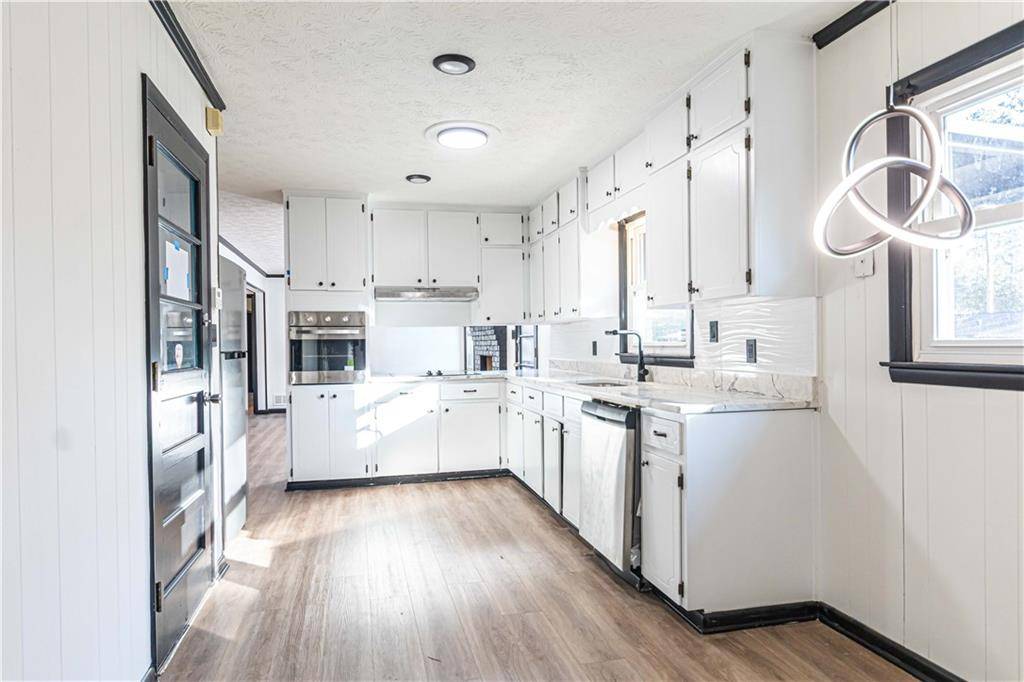 Conyers, GA 30013,2135 surrey TRL