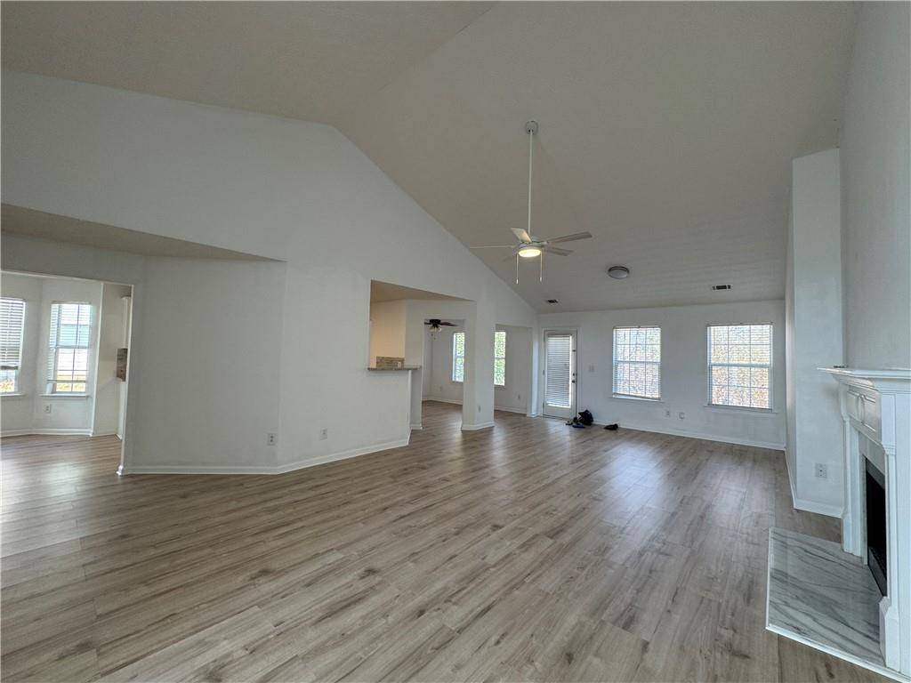 Suwanee, GA 30024,3720 Crescent Walk LN