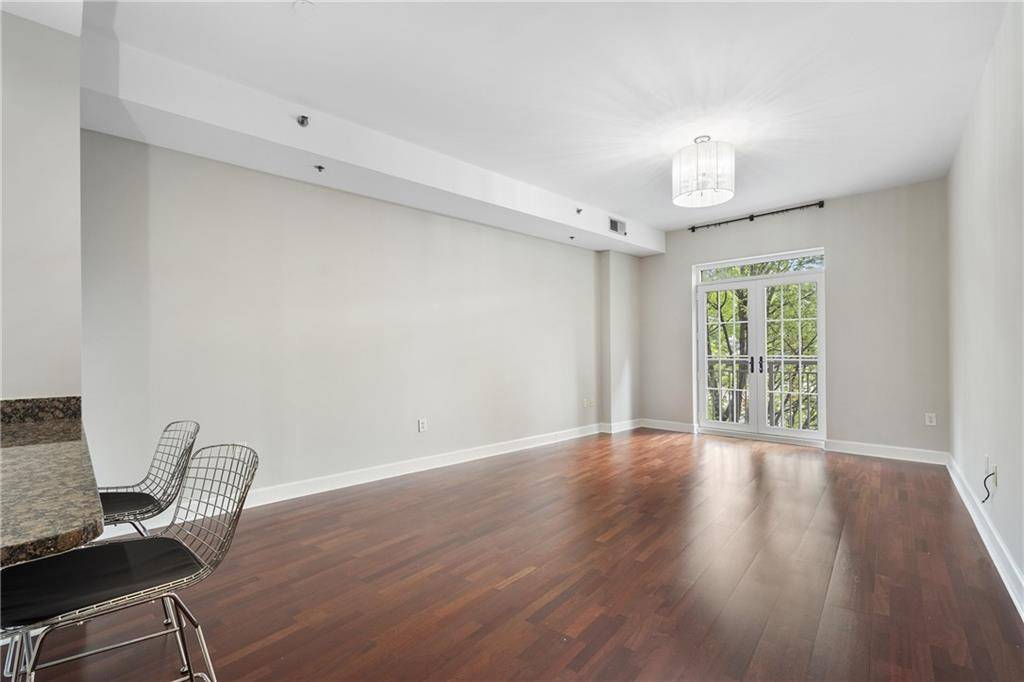 Atlanta, GA 30305,325 E Paces Ferry RD NE #313