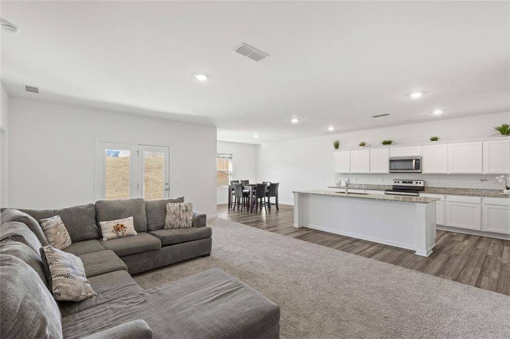 Hoschton, GA 30548,706 BENTWATER WAY