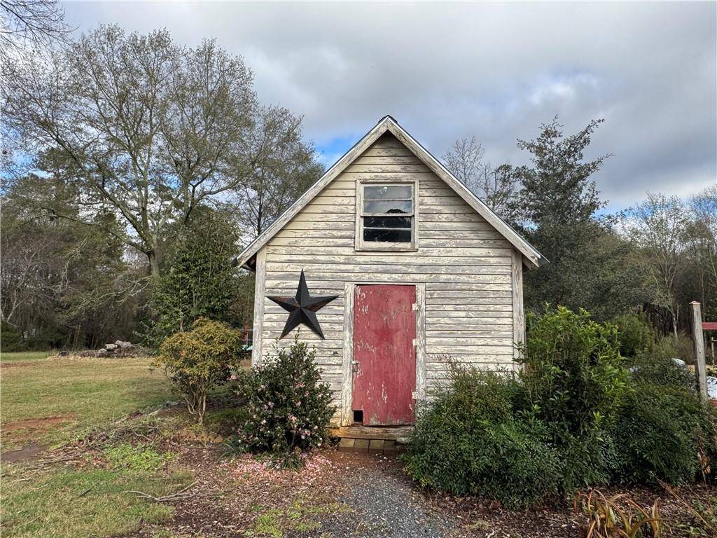 Athens, GA 30605,4535 Barnett Shoals RD