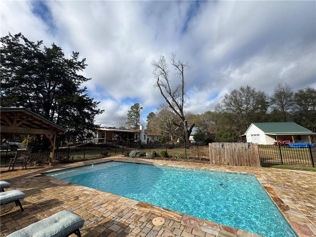 Athens, GA 30605,4535 Barnett Shoals RD