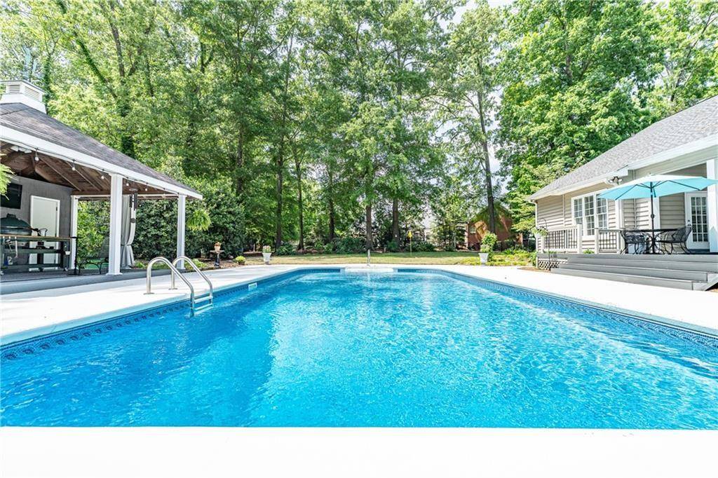 Calhoun, GA 30701,426 Fields Ferry DR NE