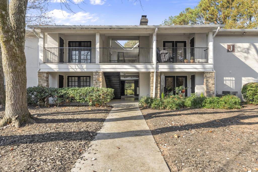 Atlanta, GA 30318,1150 Collier RD NW #J18