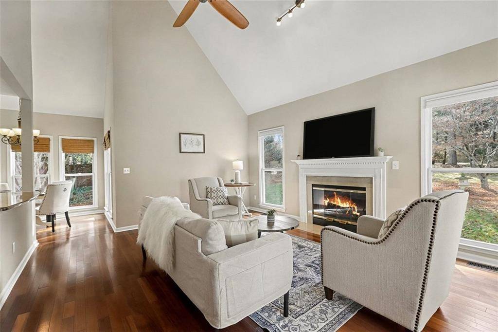 Alpharetta, GA 30005,325 ABBOTTS CLOSE