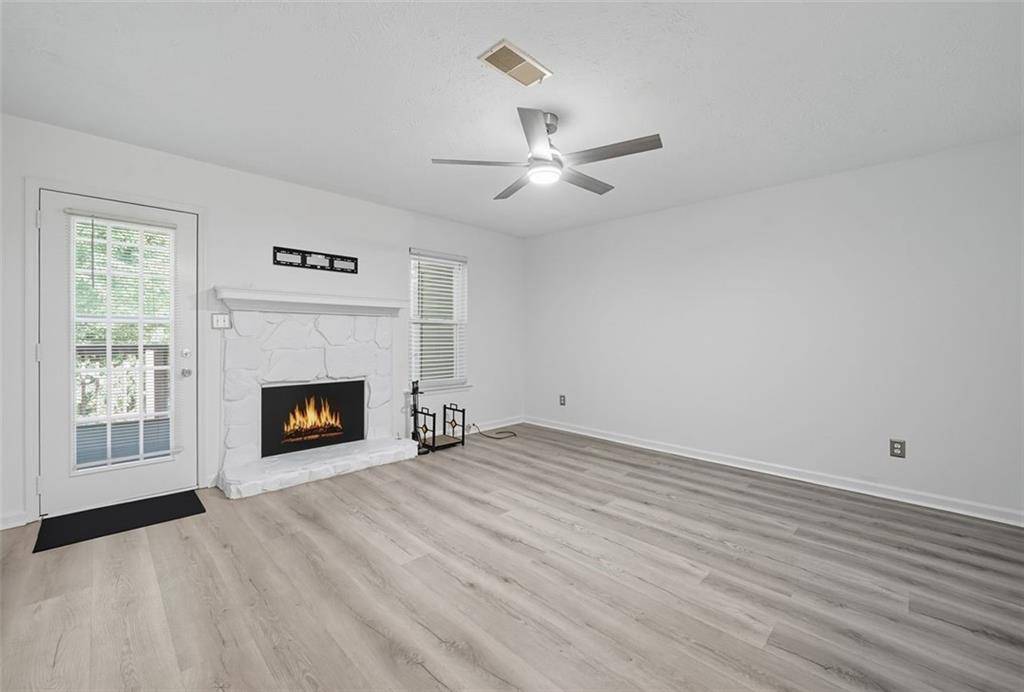 Peachtree Corners, GA 30092,6615 Sienna CT