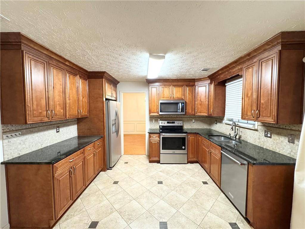 Sugar Hill, GA 30518,5212 Pine Branch CIR