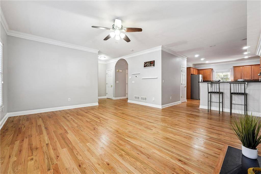 Alpharetta, GA 30022,10090 Jones Bridge RD #8