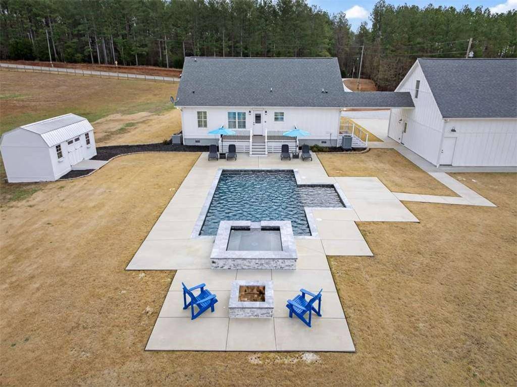 Carnesville, GA 30521,1035 McFarlin Bridge RD