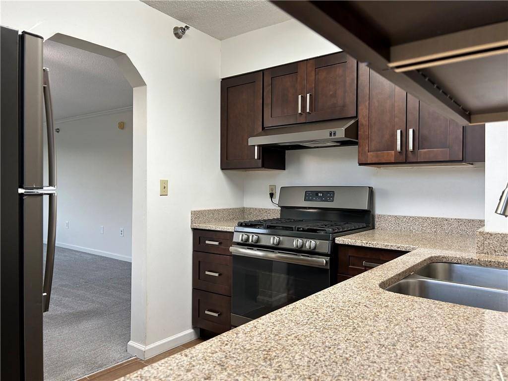 Atlanta, GA 30305,2479 Peachtree RD NE #317