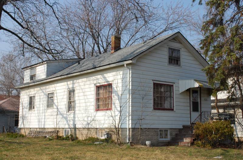 Greenfield, WI 53221,3352 W Loomis Rd