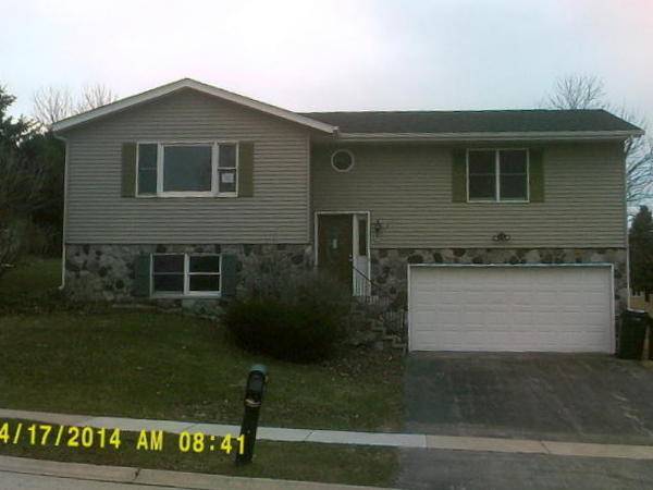 Hartford, WI 53027,113 Kerri Ann Ct