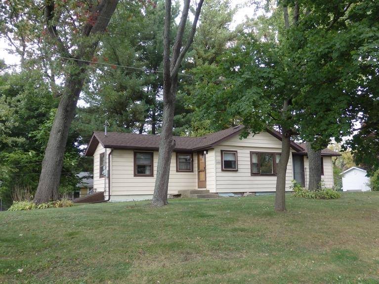 Twin Lakes, WI 53181,1402 First St