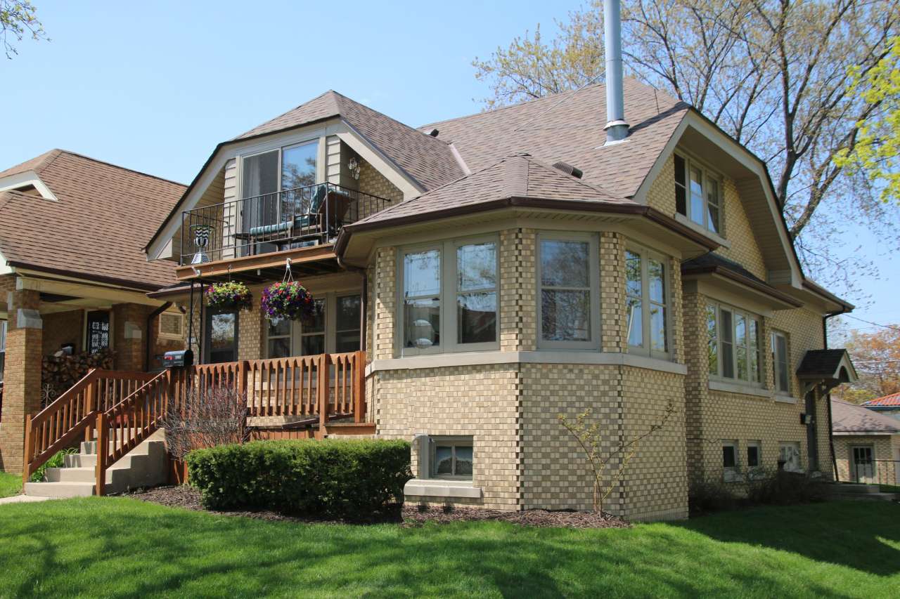 Milwaukee, WI 53219,2903 S 44th St Unit 4409 W Dakota Ave