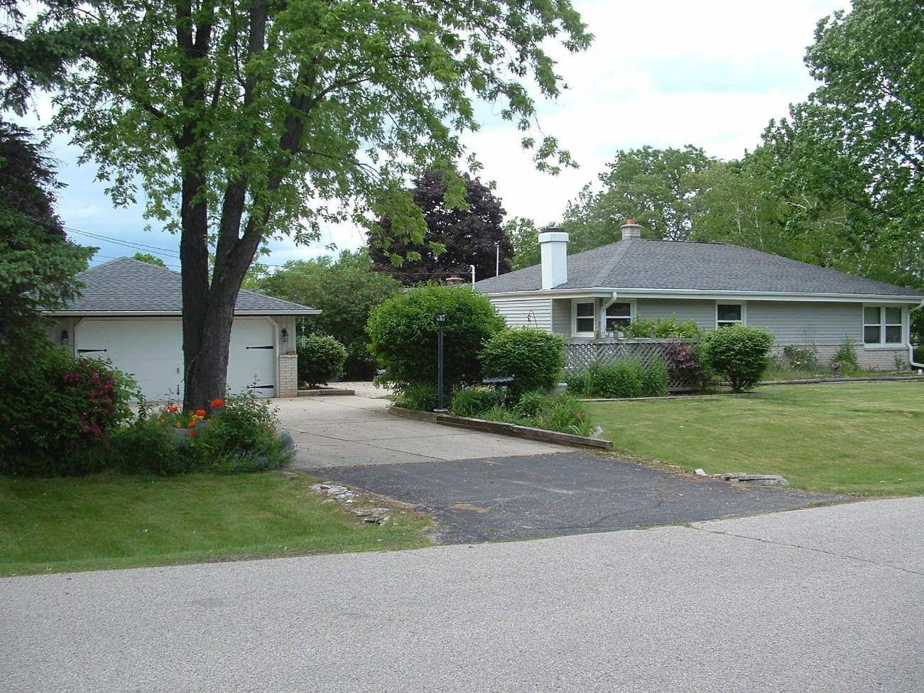 Brown Deer, WI 53223,8451 N 52nd St