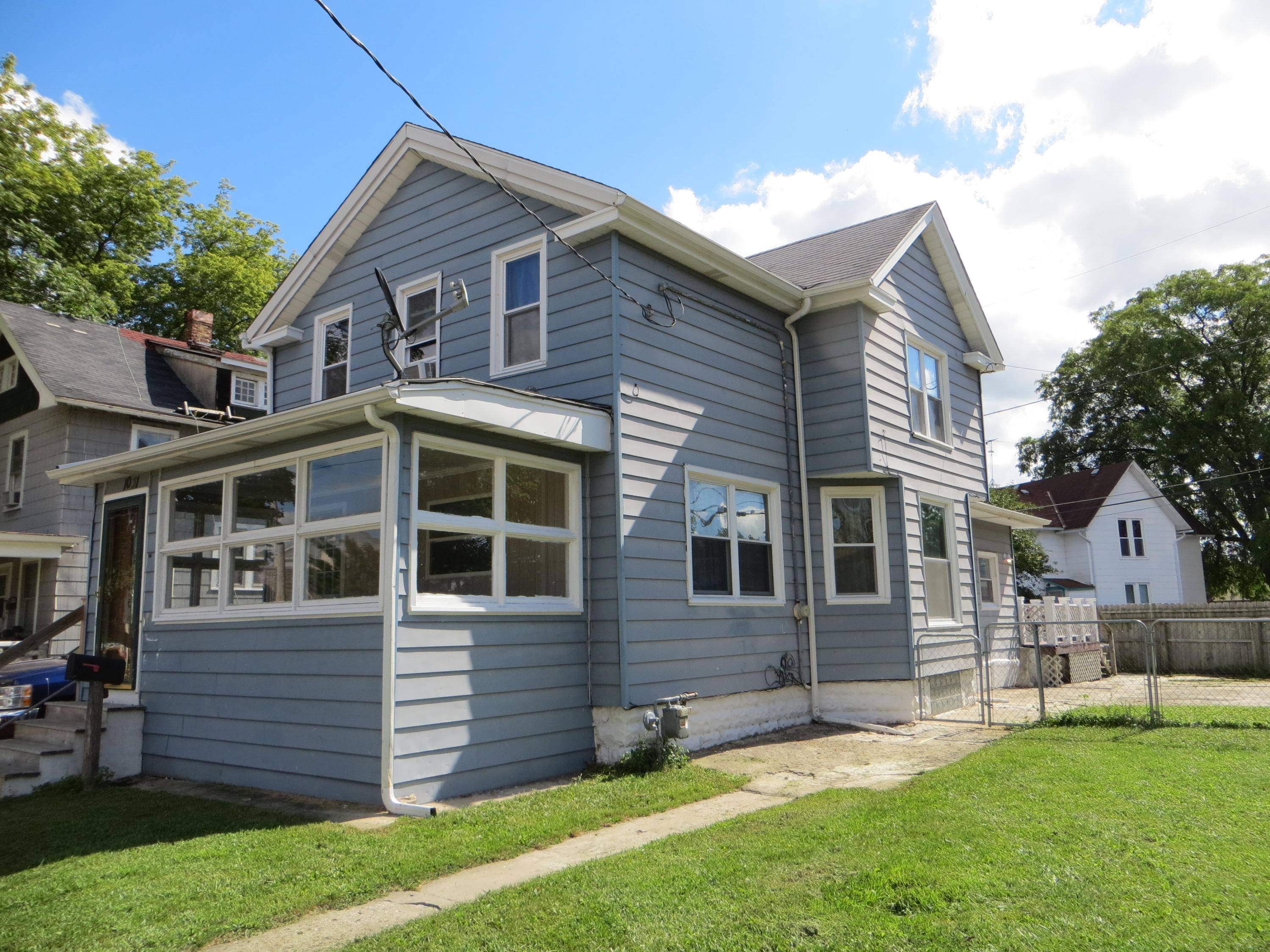 Waukesha, WI 53186,1031 White Rock Ave