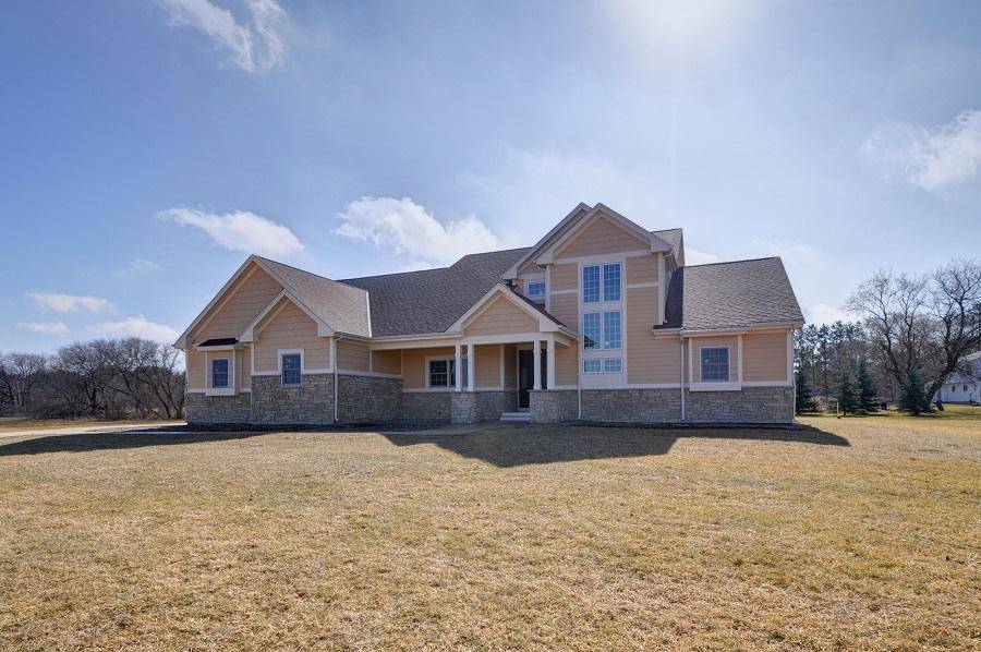 Twin Lakes, WI 53181,1408 Majestic Way E