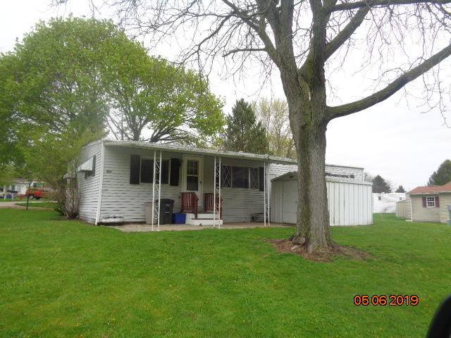 Lyons, WI 53105,1485 Greenfield Ave