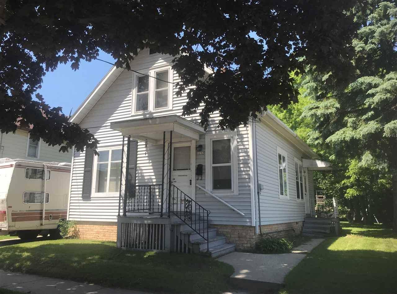 Manitowoc, WI 54220,1112 Philippen St