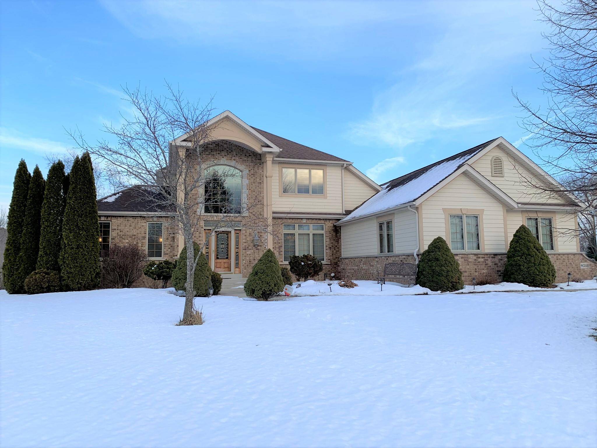 Brown Deer, WI 53223,9518 Woods Cir