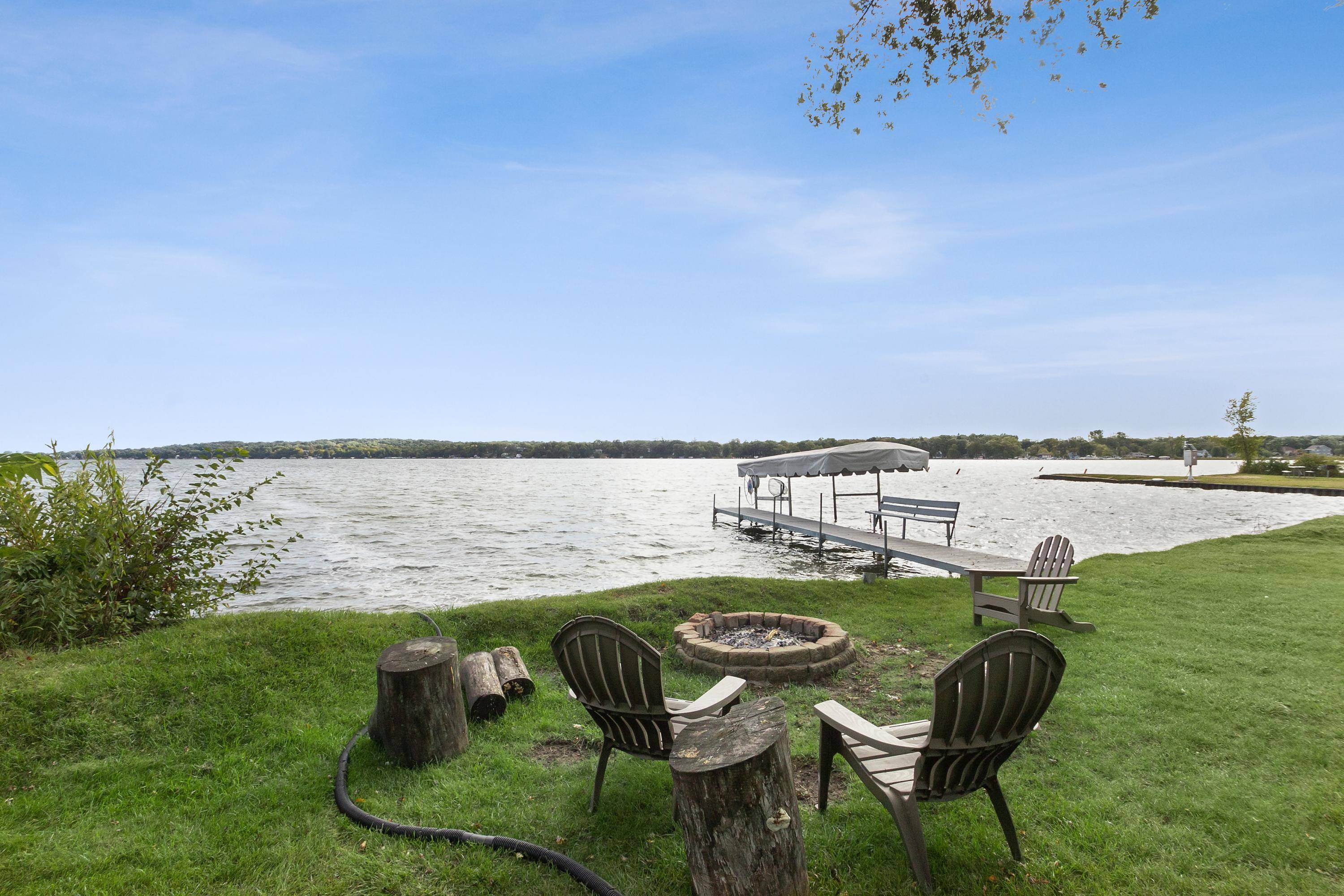 Twin Lakes, WI 53181,3008 Lakeshore Way