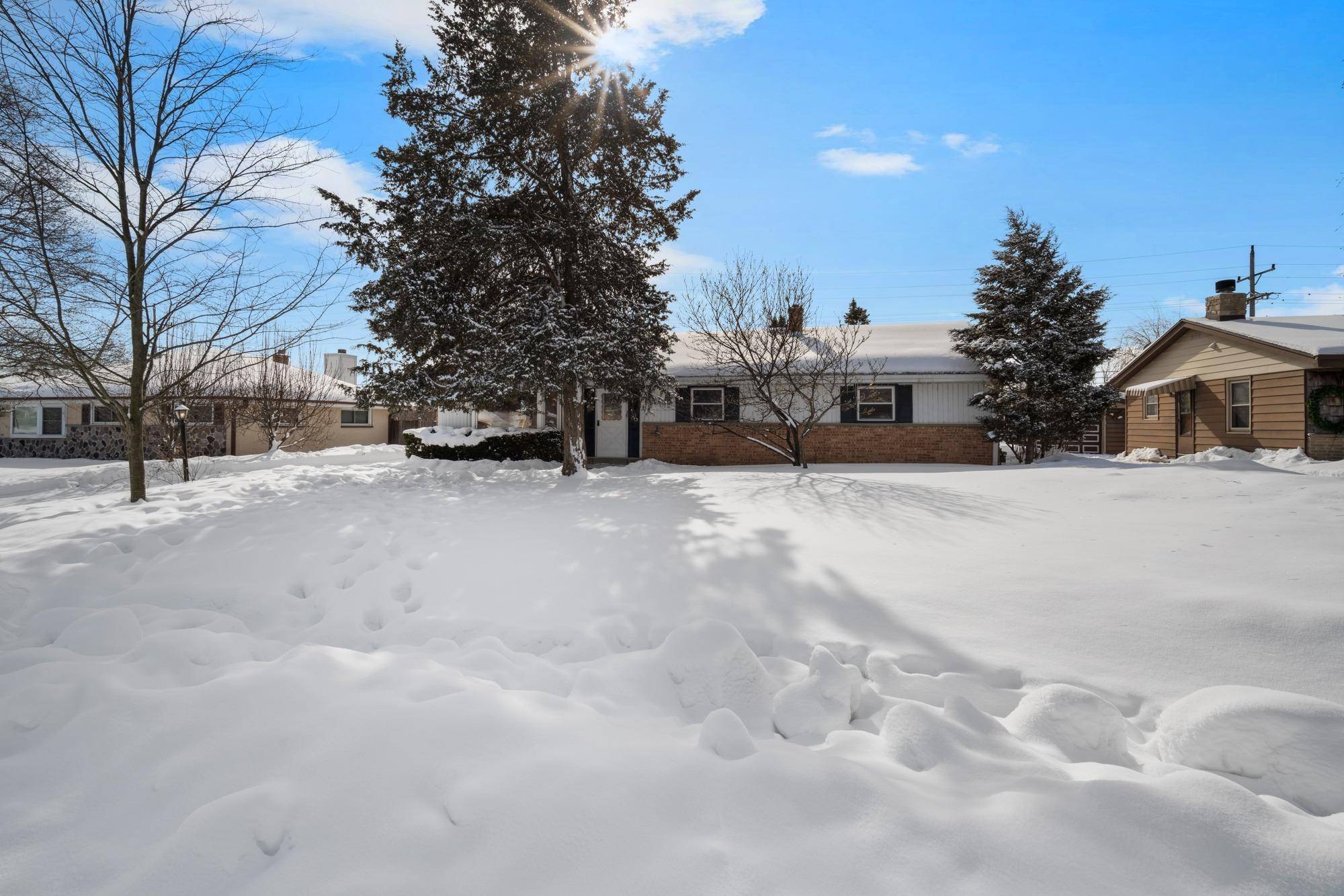 Brown Deer, WI 53223,5811 W Ester Pl