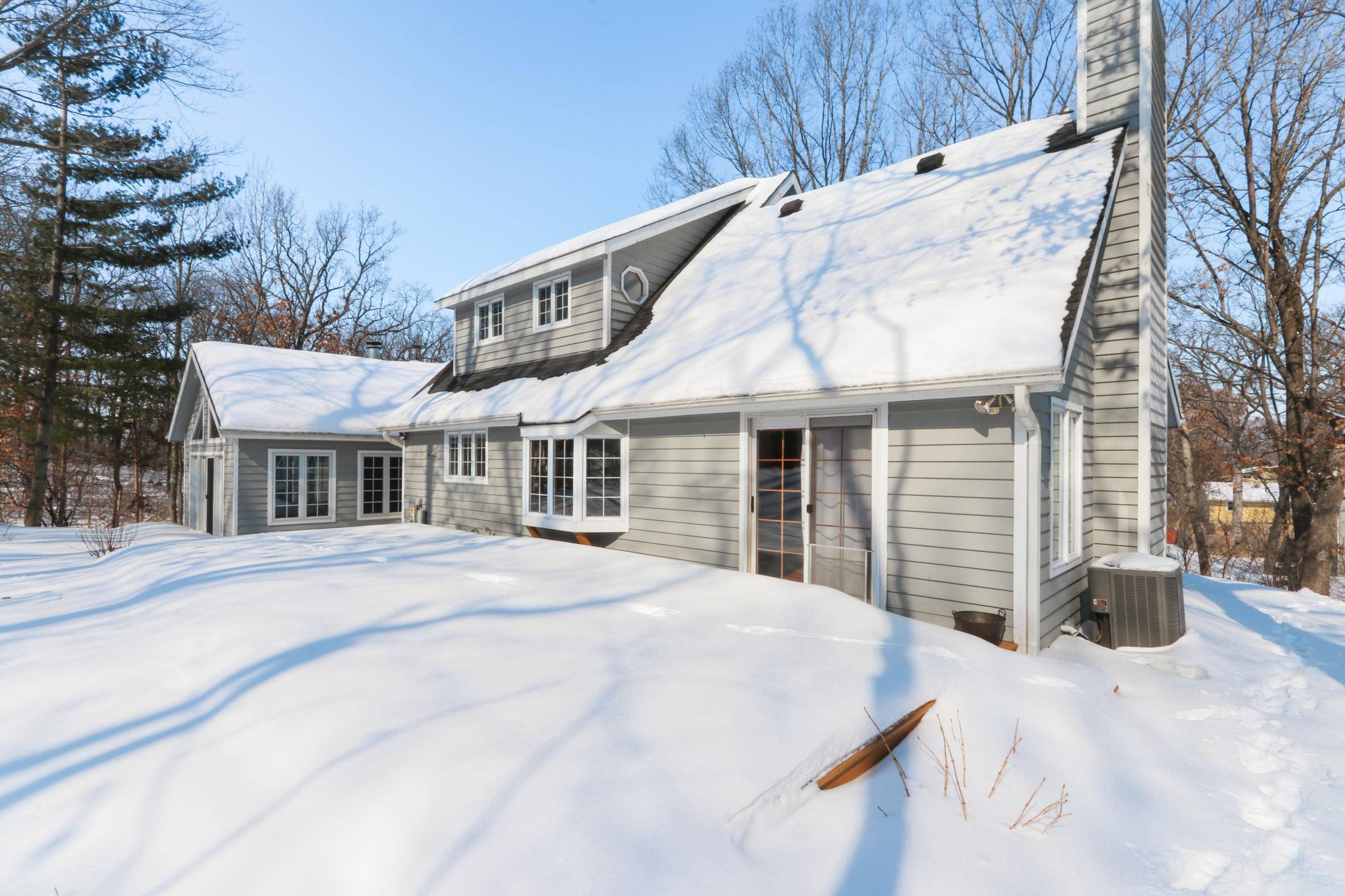 Twin Lakes, WI 53181,105 Evergreen Ln