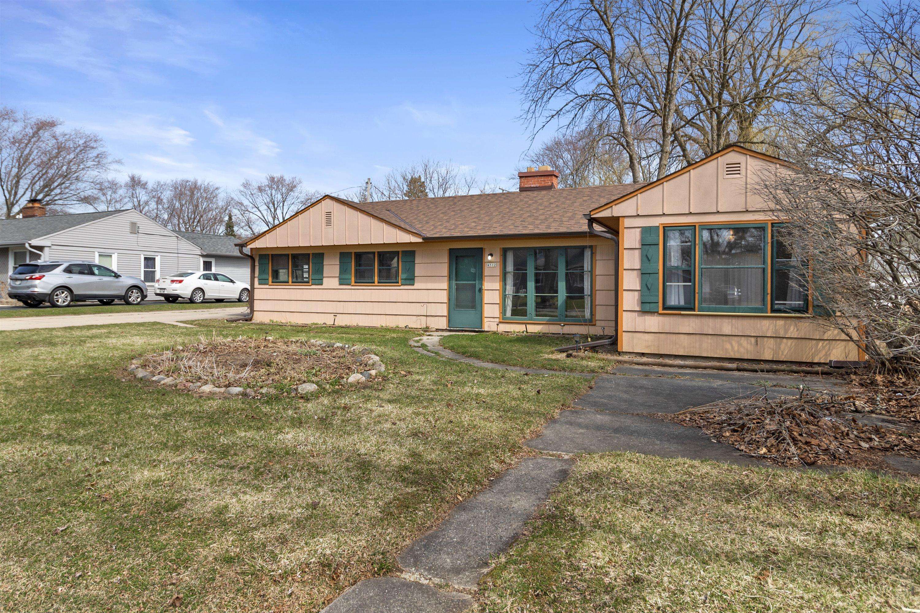 Wauwatosa, WI 53225,4512 N 101st St